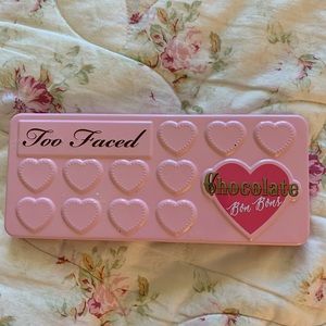 Too faced Chocolate Bon Bons Pallete